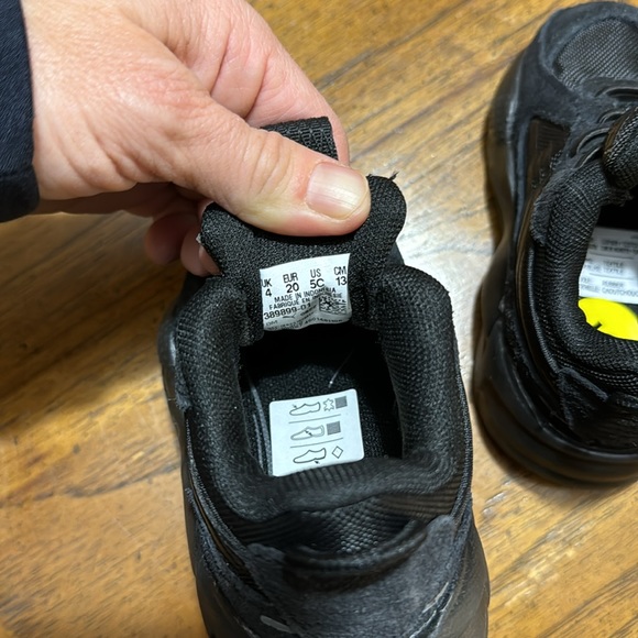 Lot of boys sneakers, Adidas and Puma infant size 5 - Picture 15 of 15